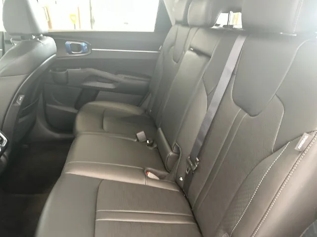 2026 Kia Sorento EX - Photo 27