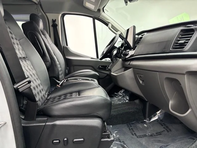 Used 2025 Gray Metallic Ford Explorer Limited SE image 24