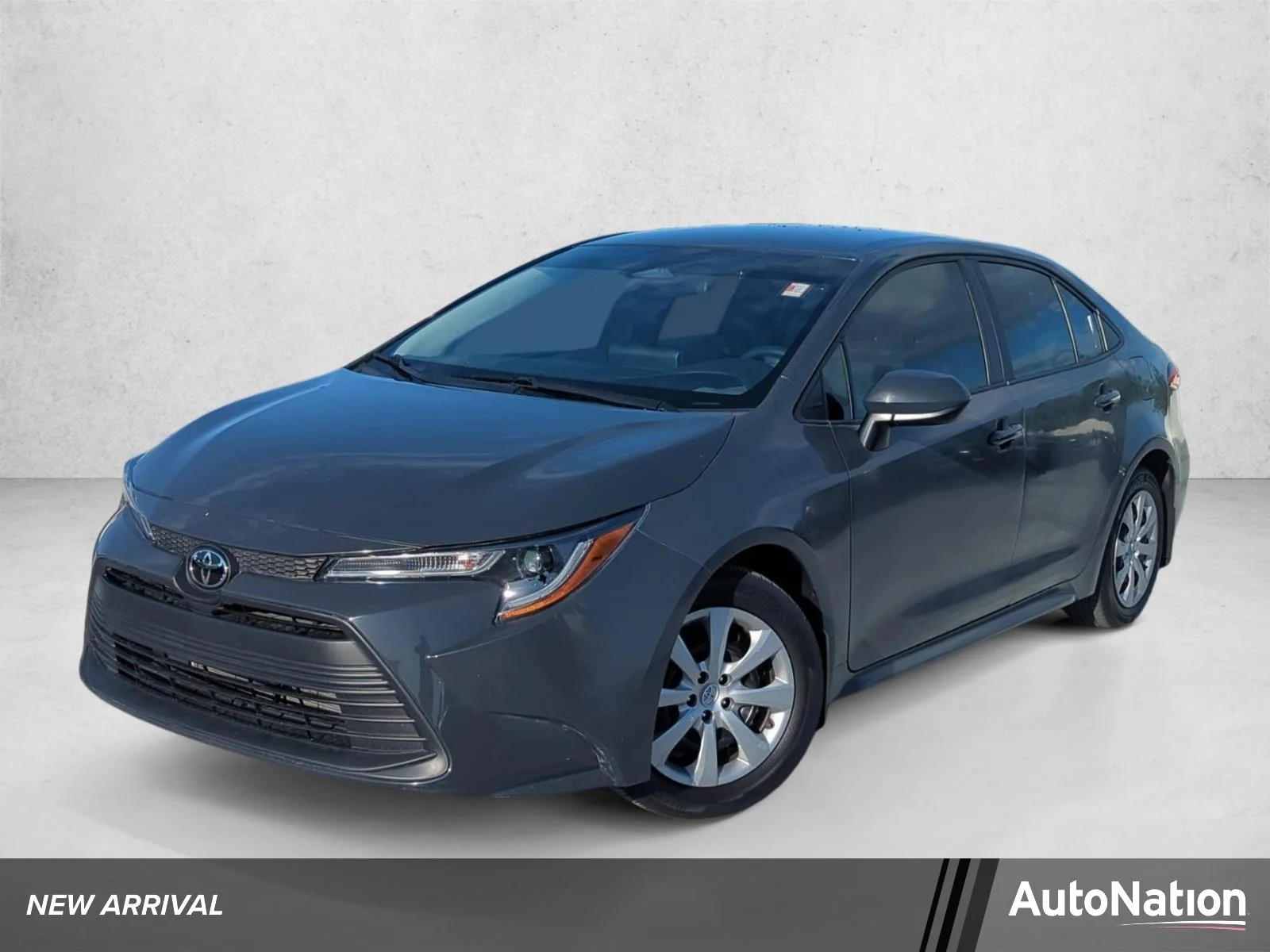Used 2025 Underground Toyota LE image 1