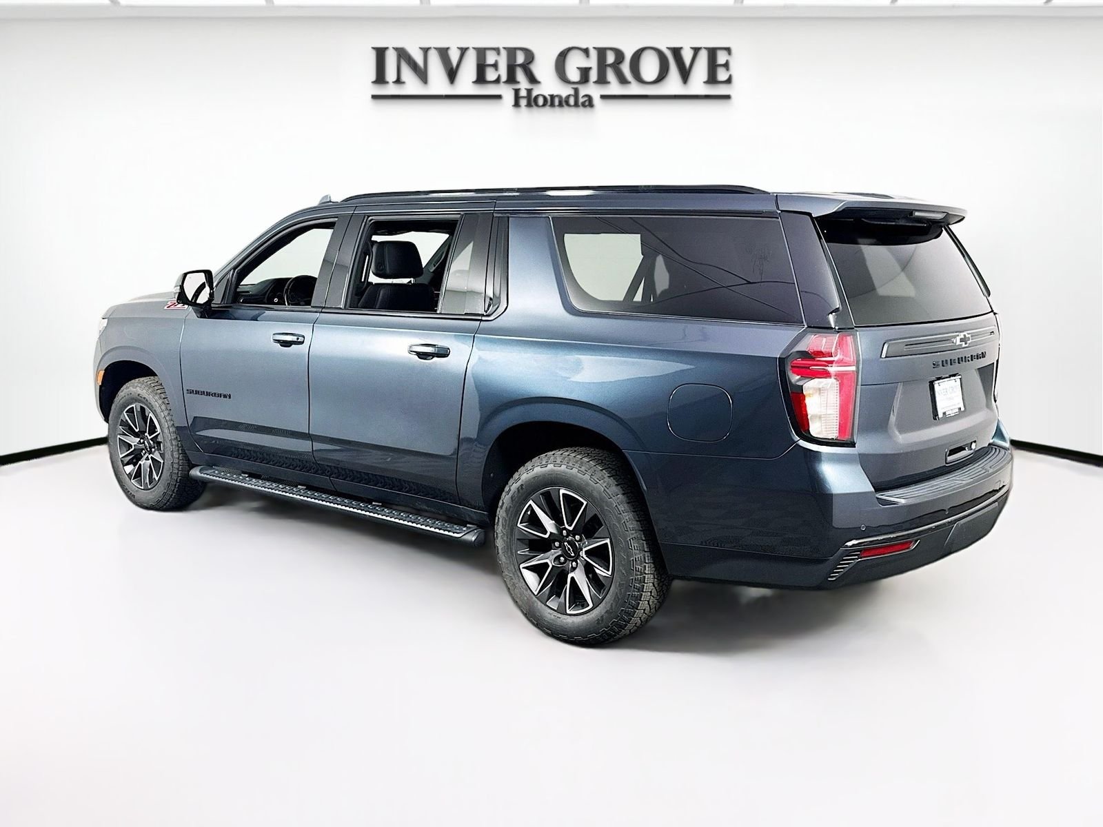 Used 2021 Shadow Gray Metallic Chevrolet Z71 image 7