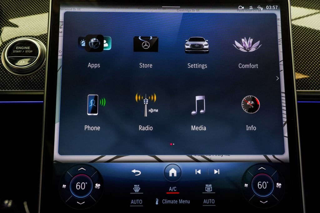Used 2022 Gray Mercedes-Benz S 500 image 30