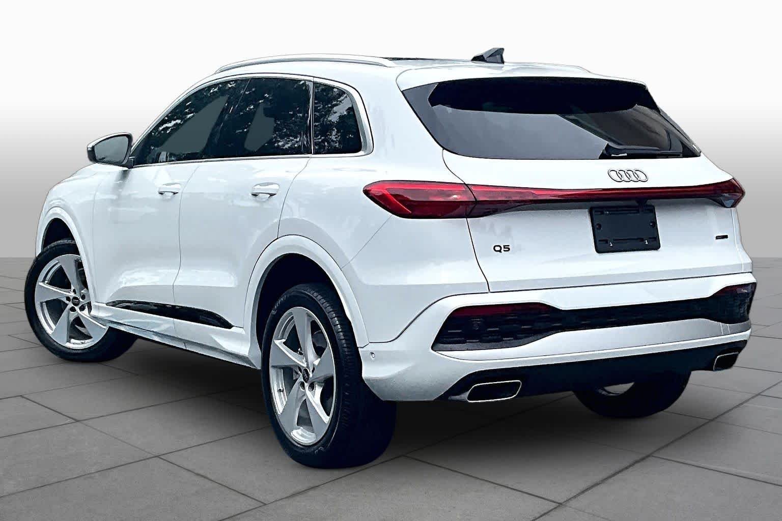 Used 2025 Glacier White Metallic Audi Premium Plus image 20