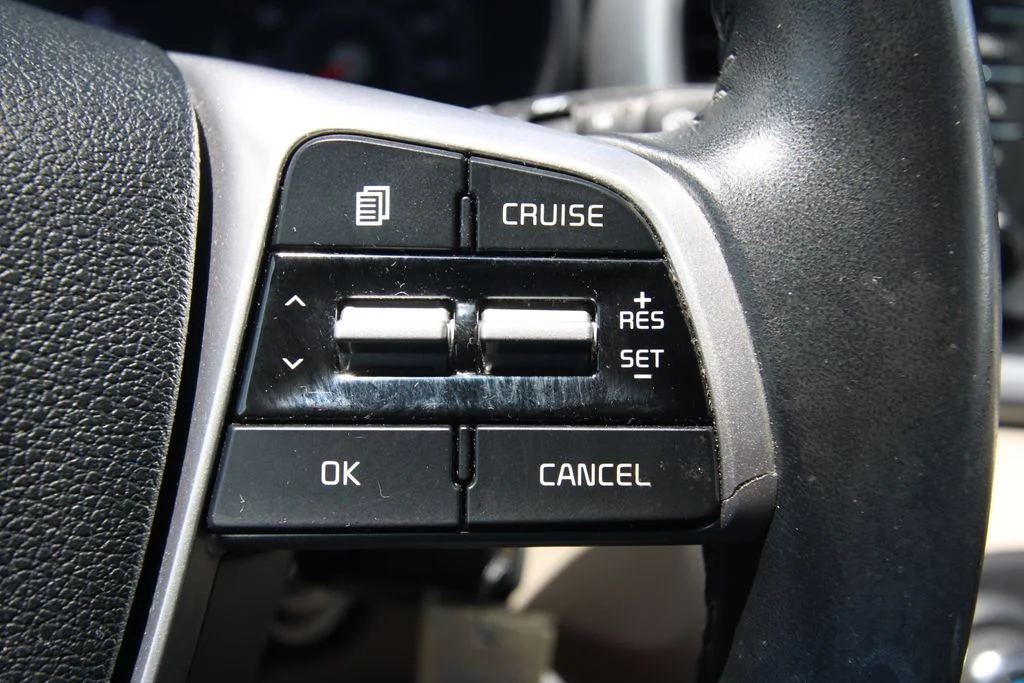 Used 2019 Blue Kia LX image 22