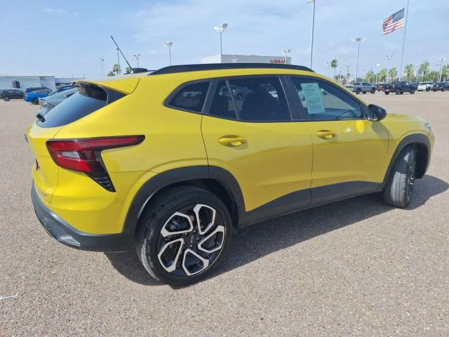 Used 2025 Yellow Chevrolet 2RS image 7
