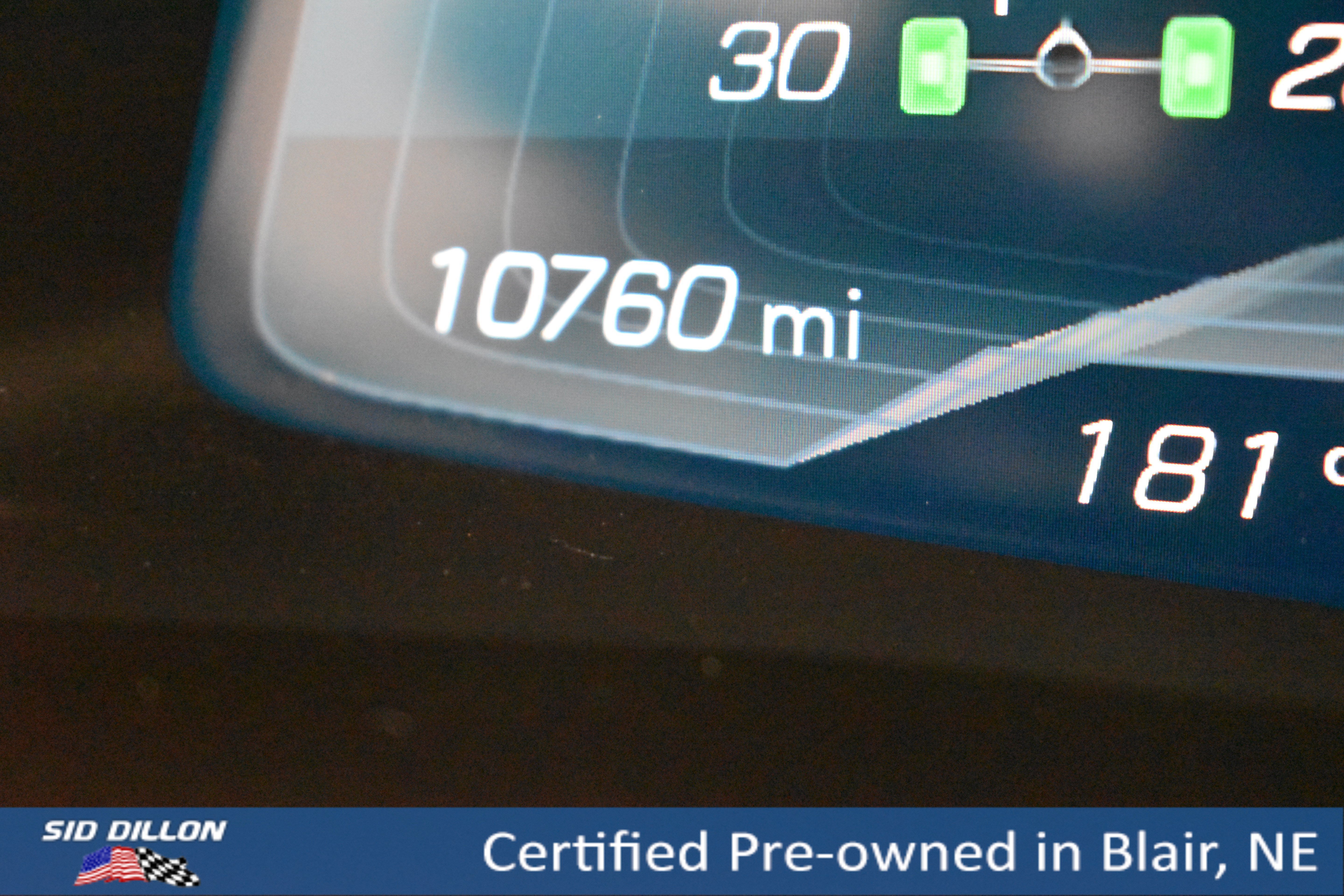 Used 2024 Arctic White Chevrolet 2LT image 14