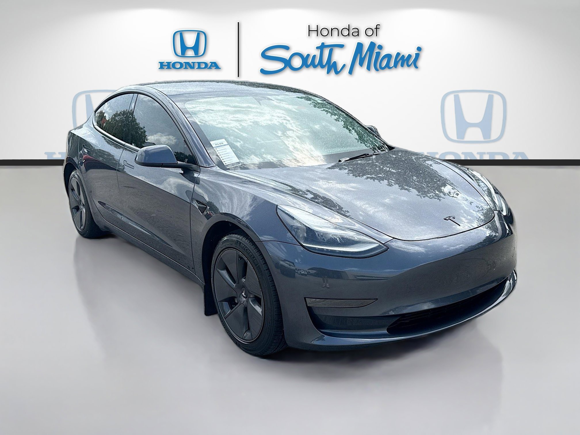 2023 Tesla Model 3 -'s photo