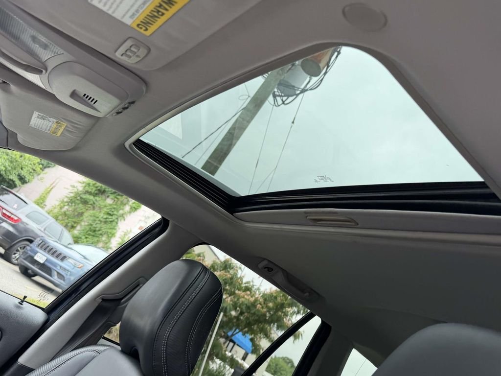 Used 2014 Blue Volvo 3.2 image 19