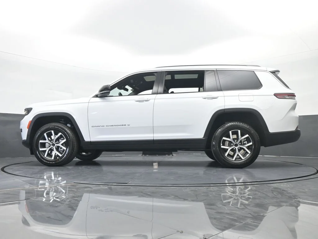 Used 2025 Bright White Clearcoat Jeep Limited image 54