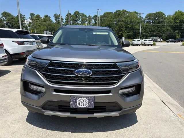 Used 2021 Gray Ford XLT image 2
