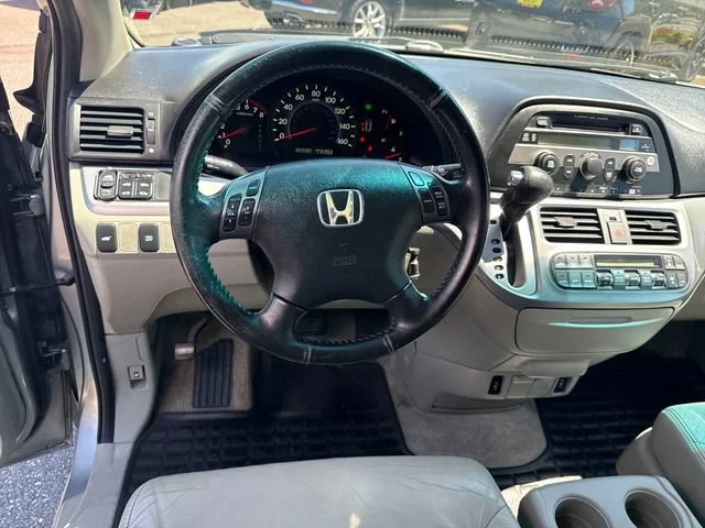 Used 2010 Slate Green Metallic Honda EX-L image 18