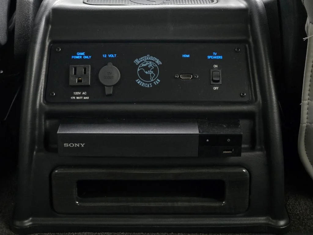 New 2026 Silver Ford Explorer Trail Boss image 7