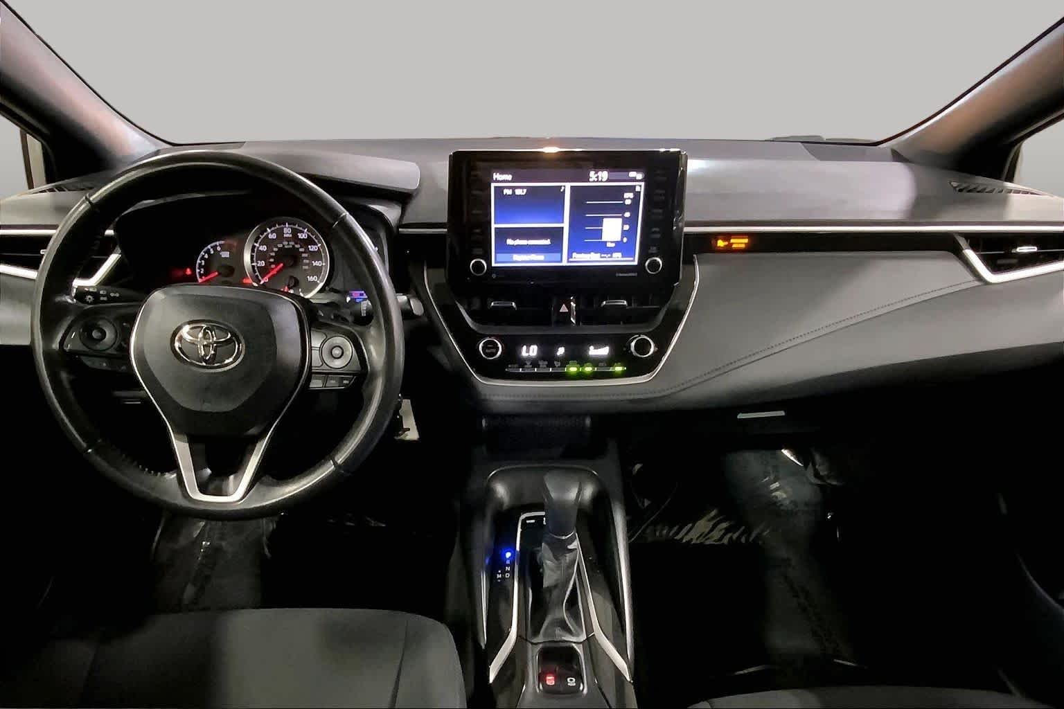 Used 2022 Classic Silver Metallic Toyota SE image 16