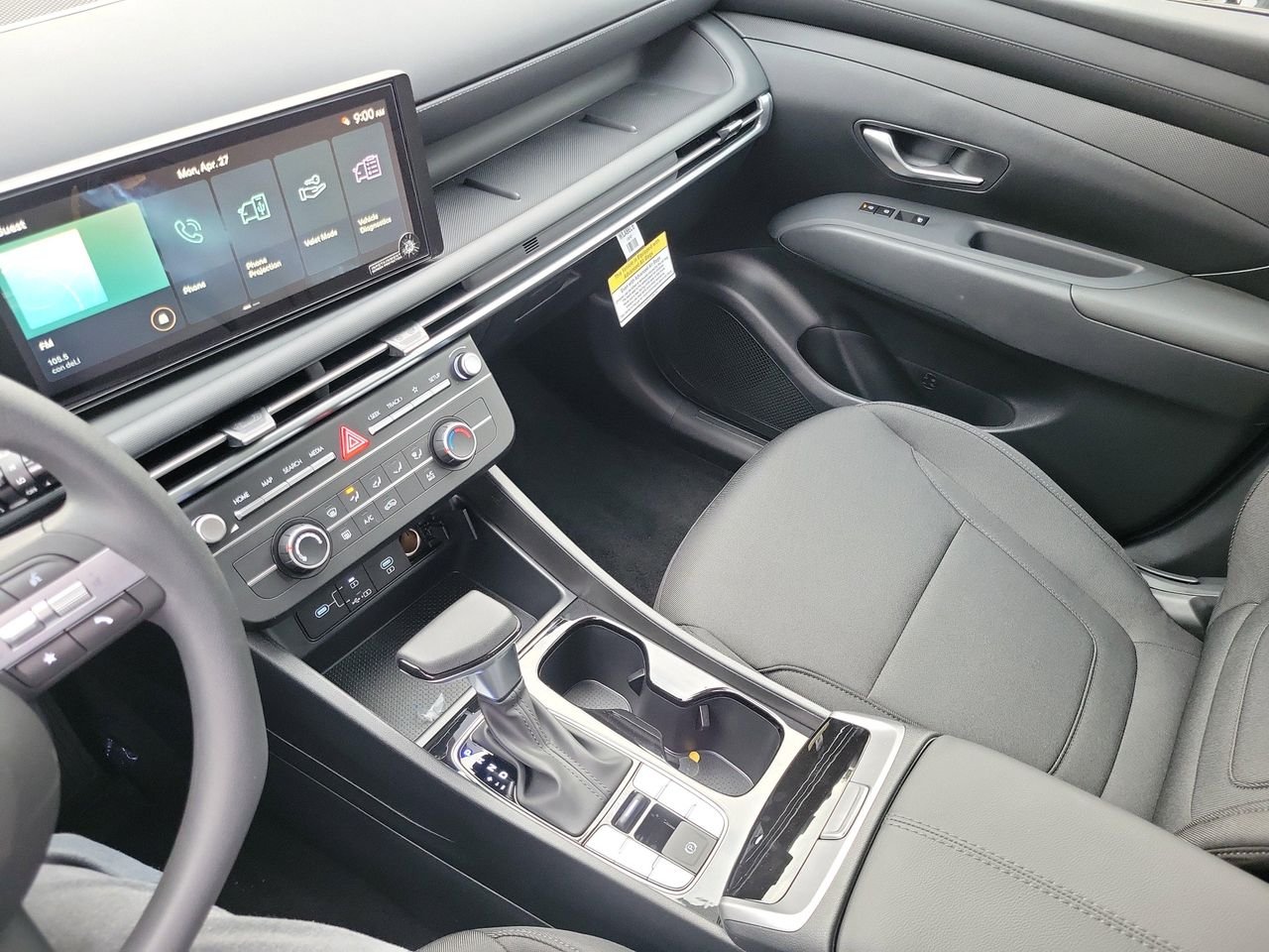 New 2026 Serenity White Pearl Hyundai SE FWD image 17