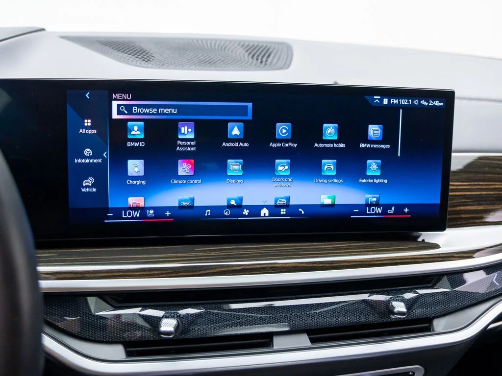 Used 2024 Black BMW xDrive50e image 29