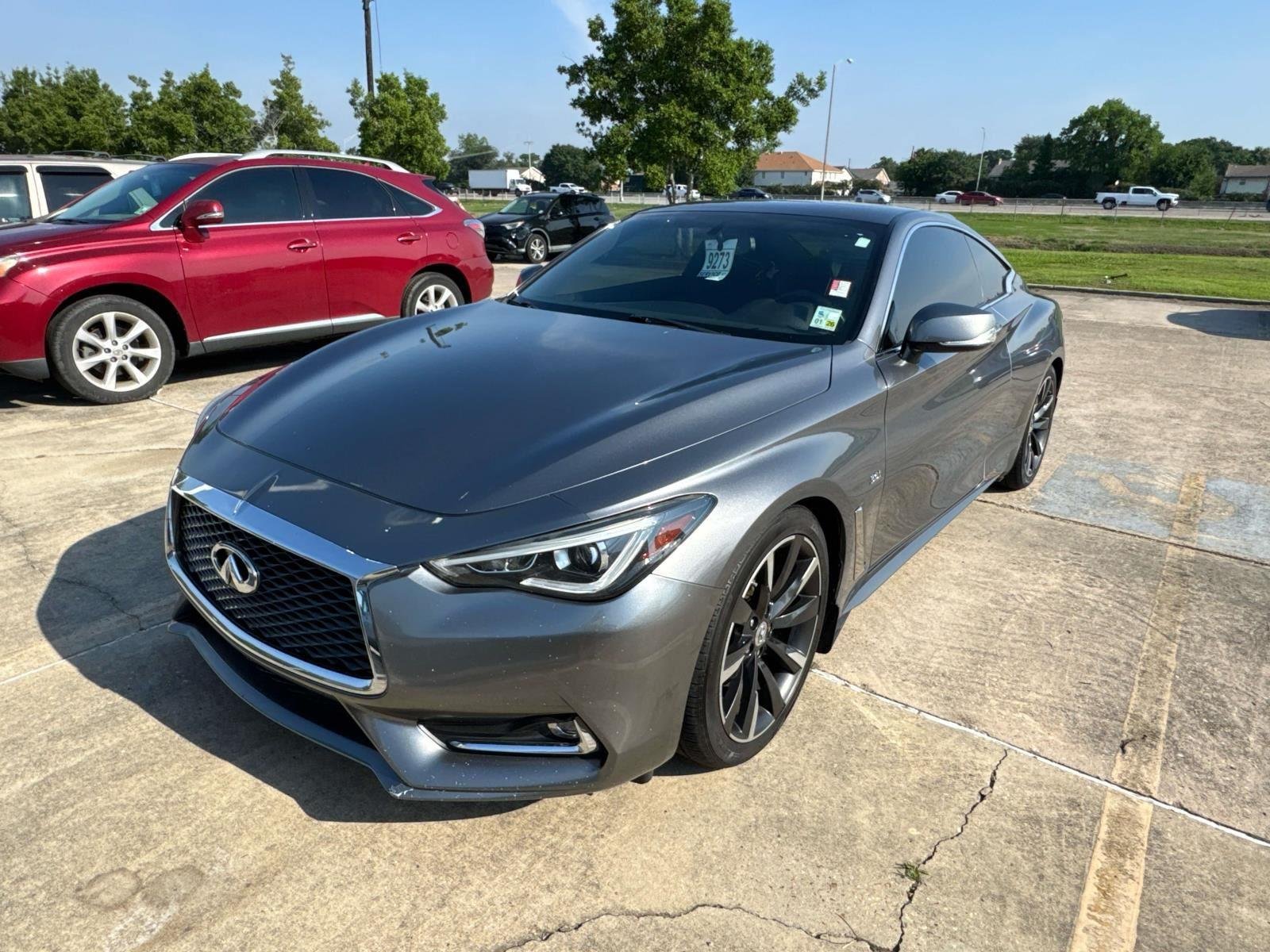 Used 2018 Graphite Shadow INFINITI 3.0t LUXE image 3