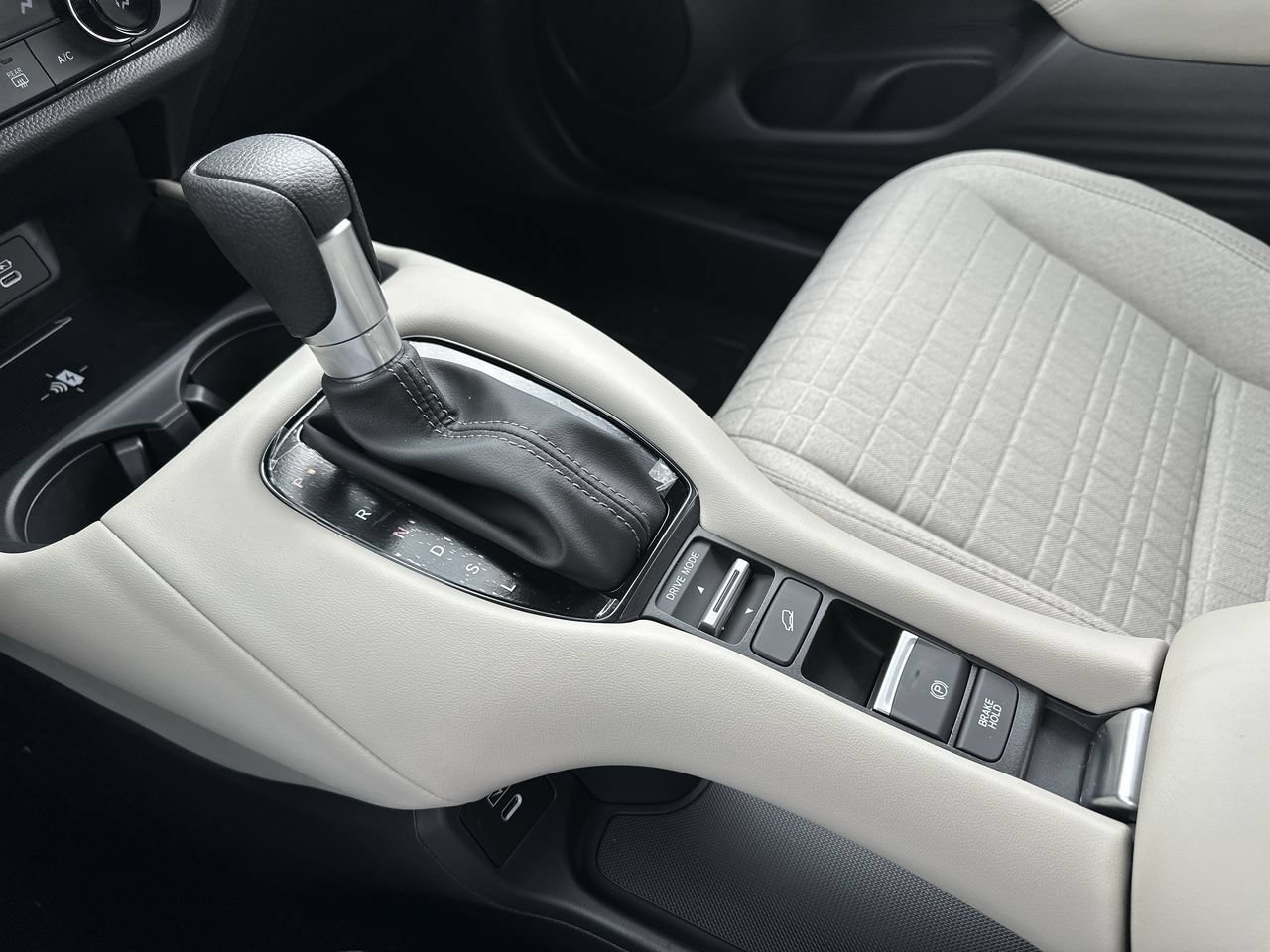 New 2027 Modern Steel Metallic Honda LX AWD image 19