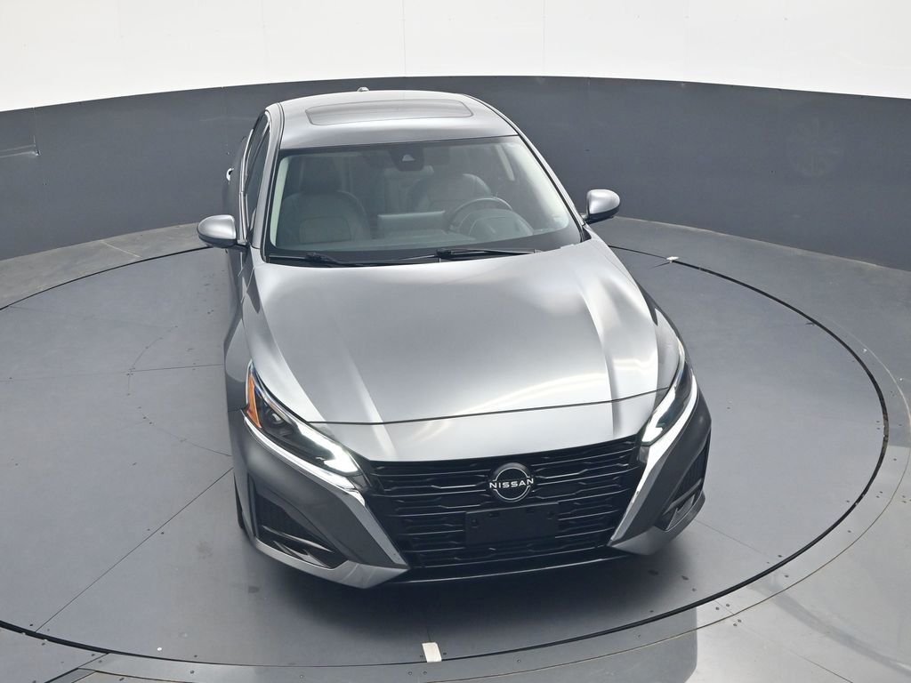 Used 2023 Gray Nissan 2.5 SL image 41
