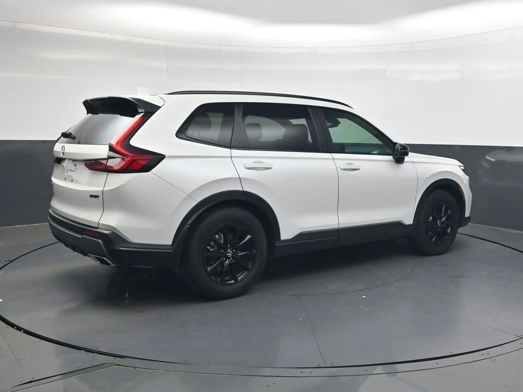 Certified Used 2026 Platinum White Pearl Honda Sport-L image 4