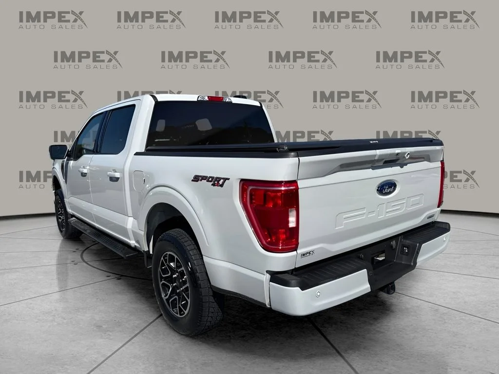 Used 2023 White Ford XLT image 3