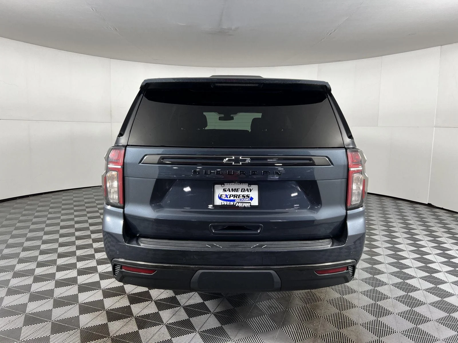 Used 2021 Shadow Gray Metallic Chevrolet Z71 image 5