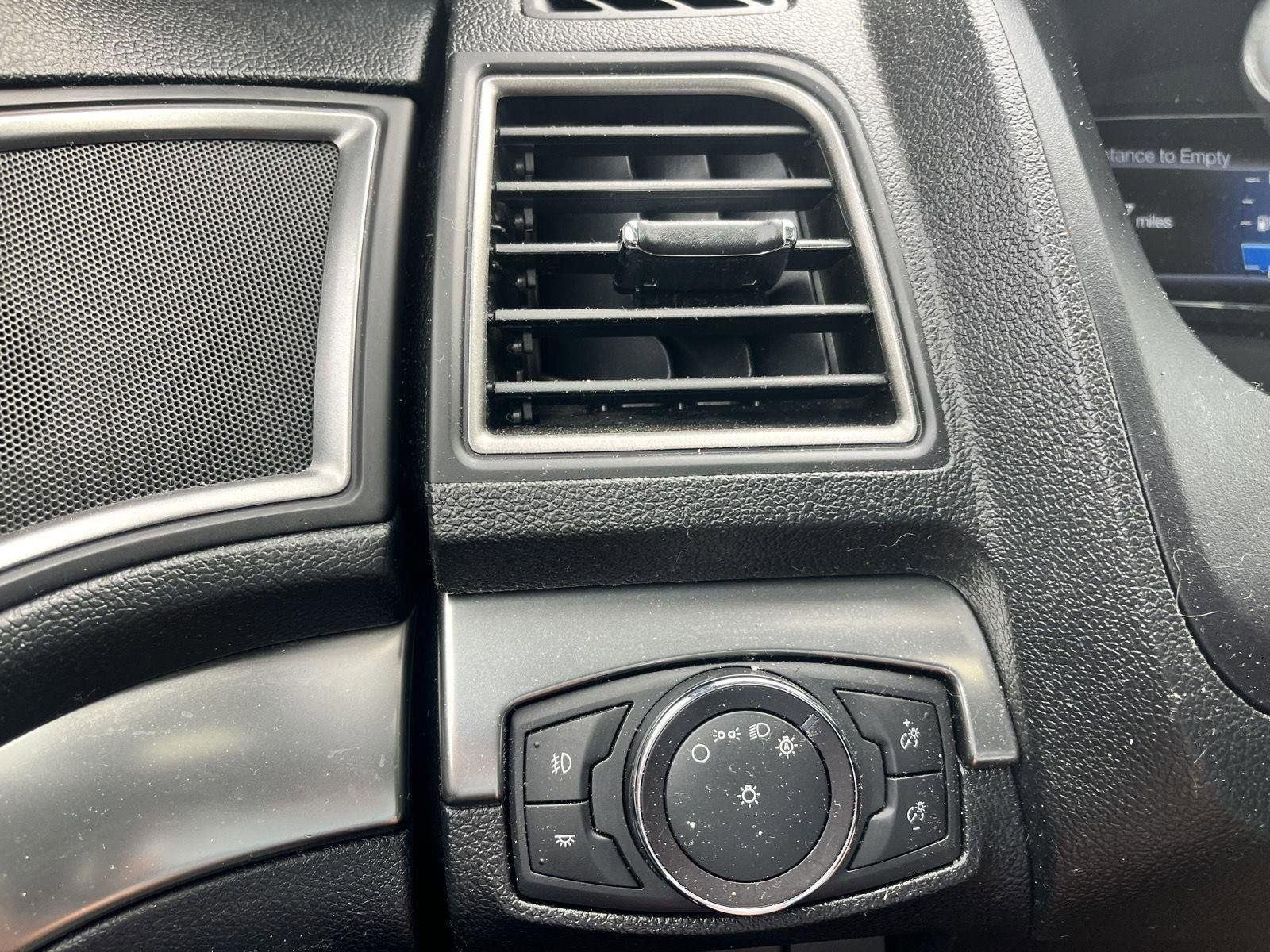 Used 2018 Blue Ford XLT image 53