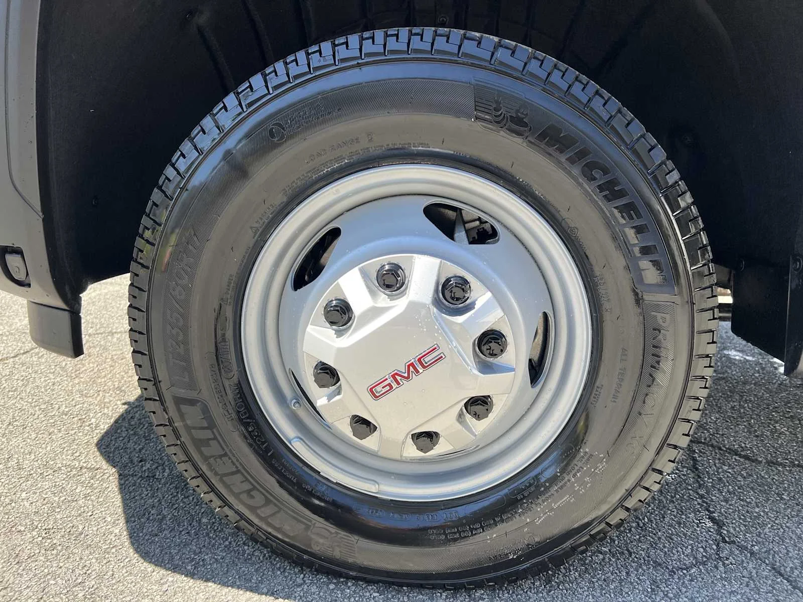 New 2026 Summit White GMC Pro image 11