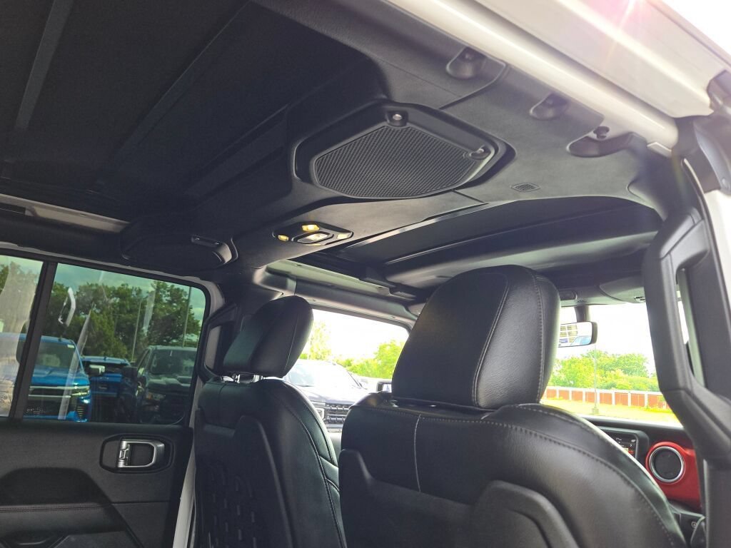 Used 2019 White Jeep Rubicon 4x4 image 10