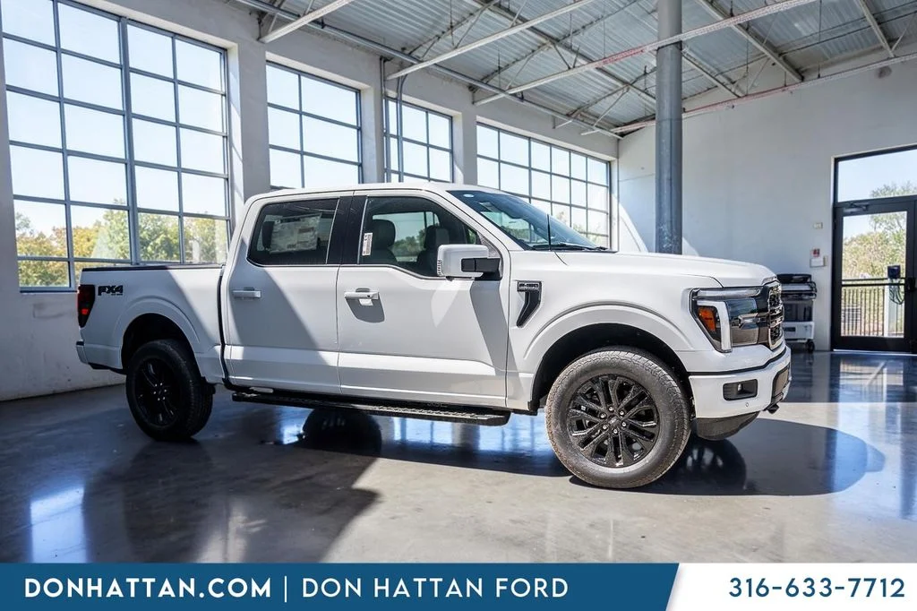 New 2026 Oxford White Ford Lariat® image 29