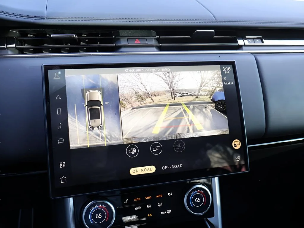 2023 Land Rover Range Rover SE - Photo 23