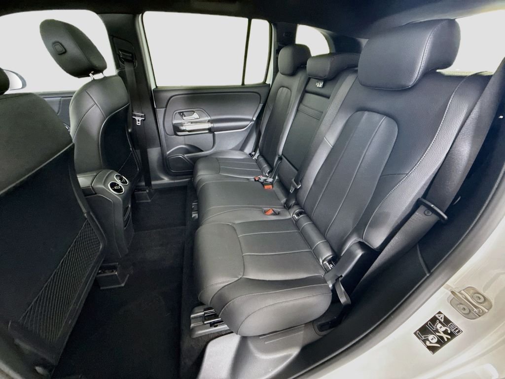 Used 2023 White Mercedes-Benz GLB 250 image 25