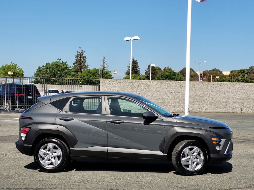 Used 2025 Gray Hyundai SE image 3