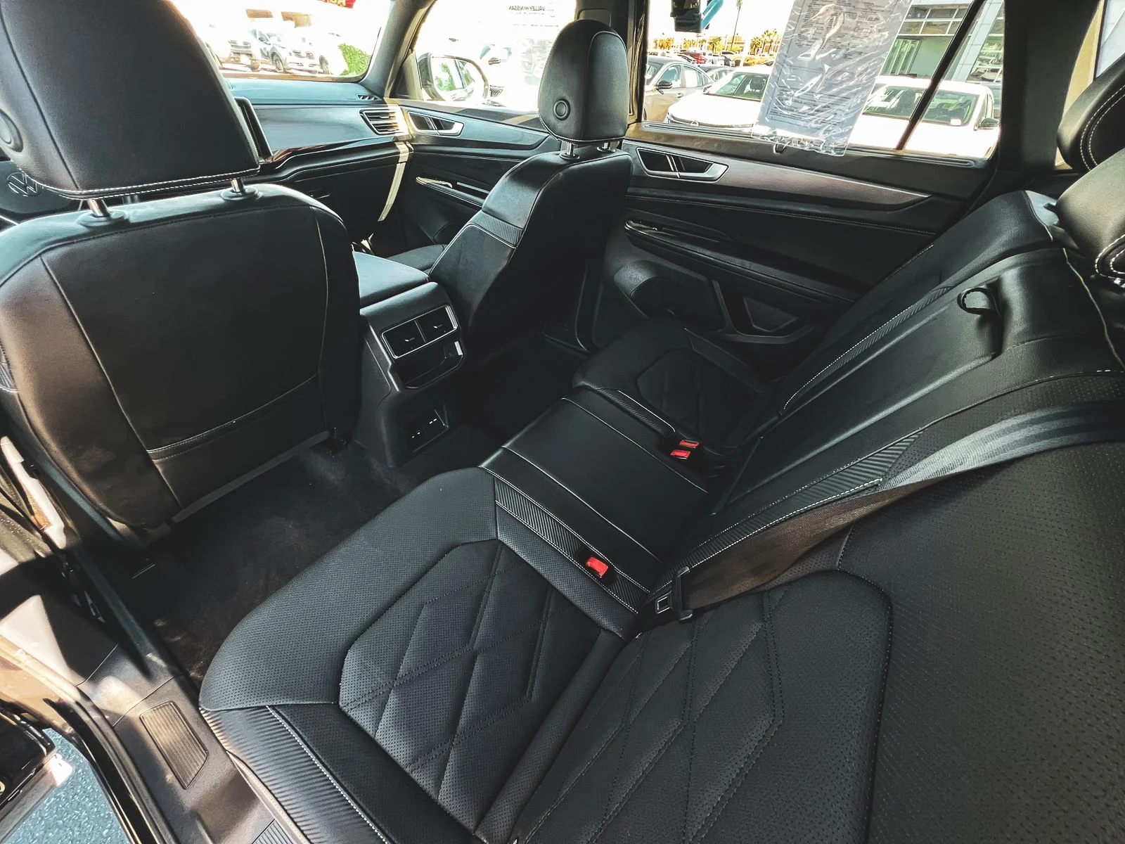 2024 Volkswagen Atlas Cross Sport SE w/Tech - Photo 16