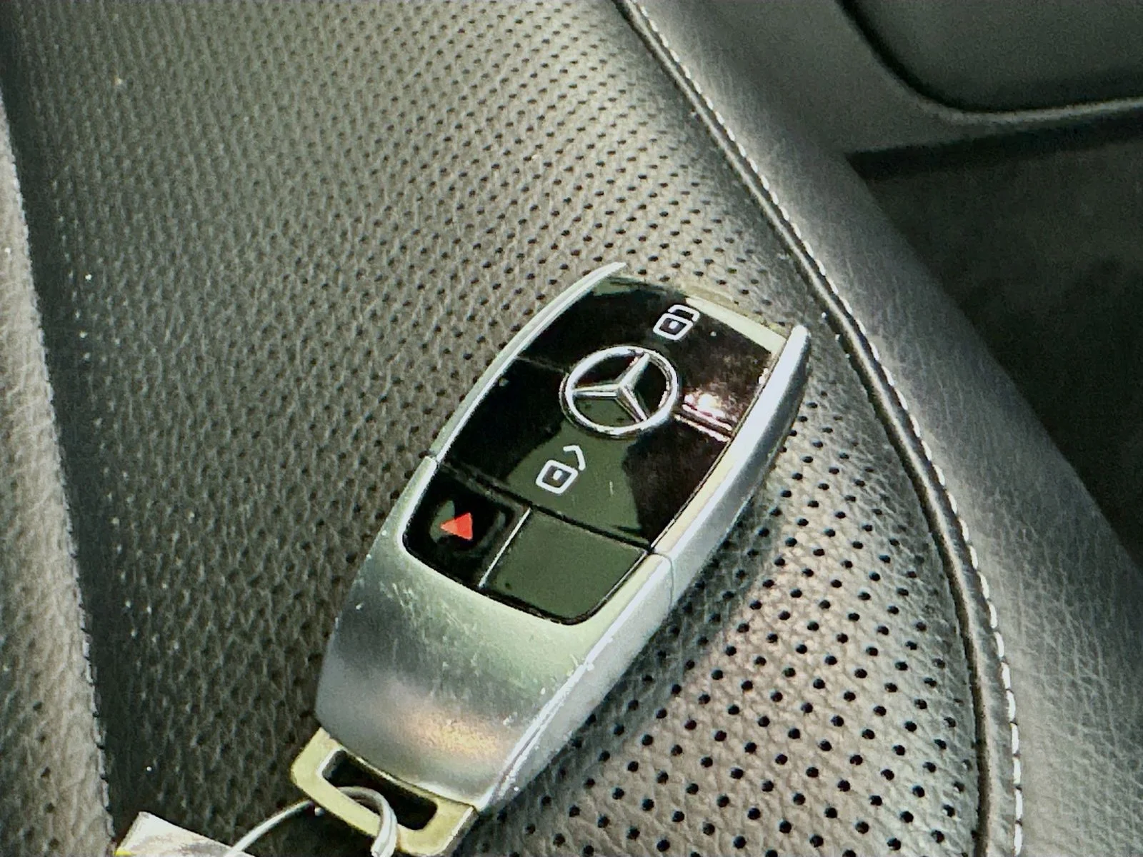 Used 2019 White Mercedes-Benz  image 46