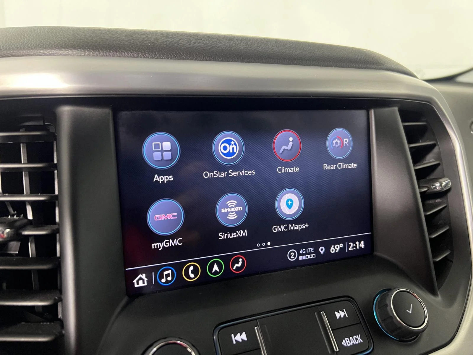 Used 2023 STERLING METALLIC GMC SLT image 35