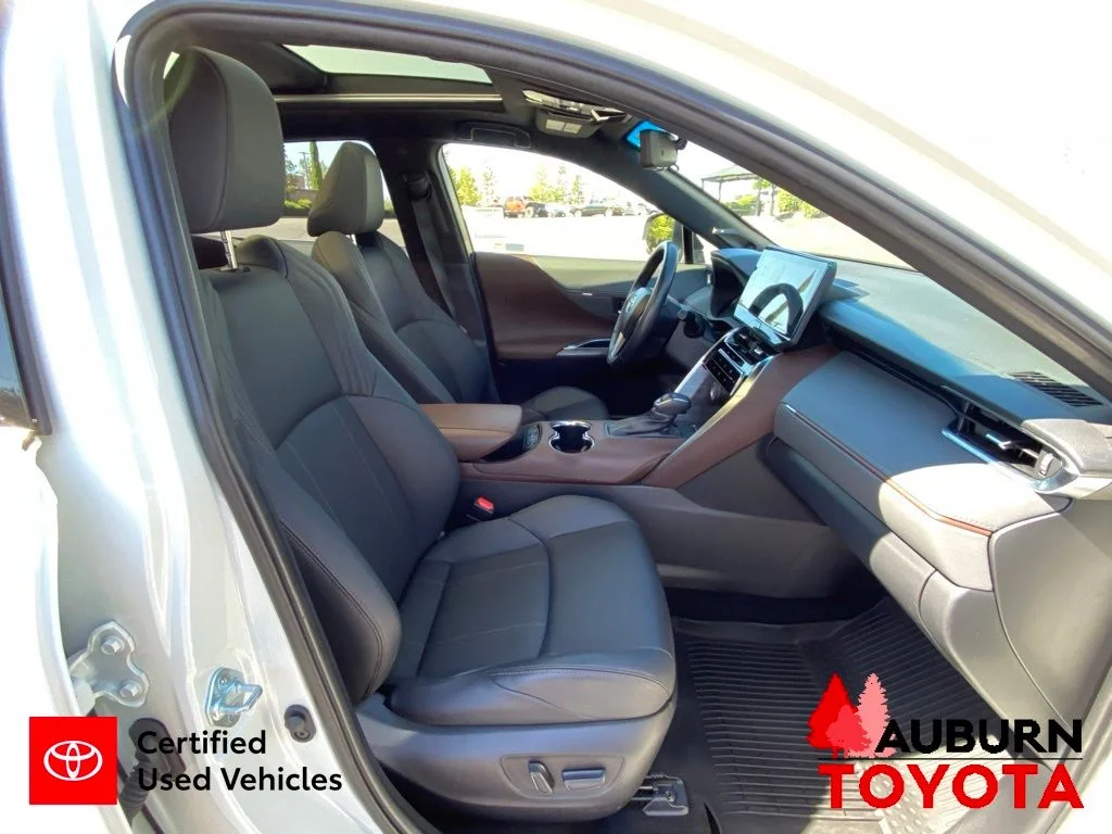 Certified Used 2021 Blizzard Pearl Toyota Limited image 14