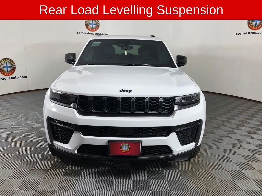 New 2026 Bright White Clear-Coat Exterior Paint Jeep Altitude image 14