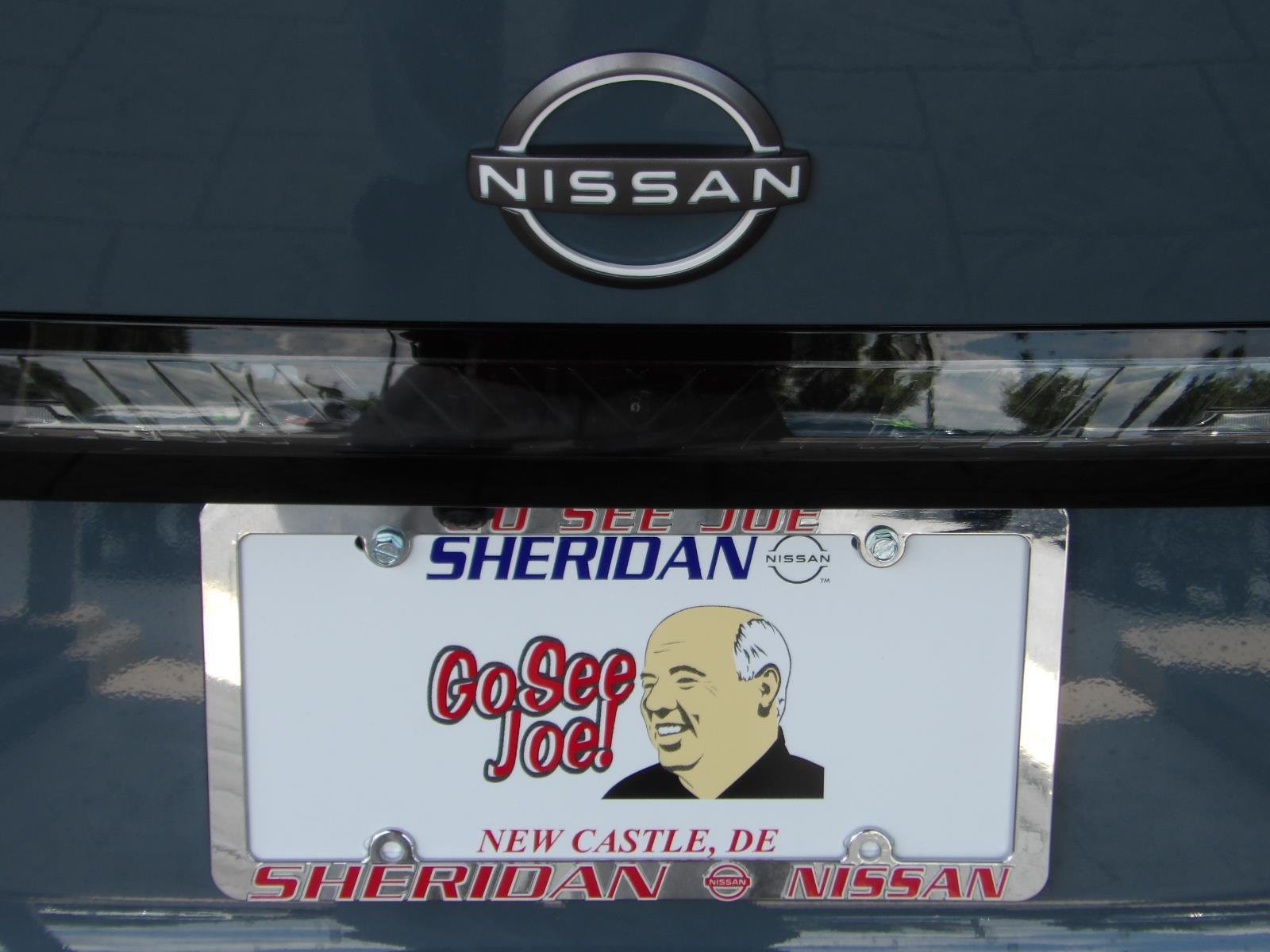 New 2026 Atlantic Gray Metallic / Super Black Two-tone Nissan SR image 9