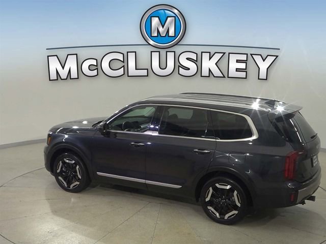 Used 2025 Gray Kia S image 27