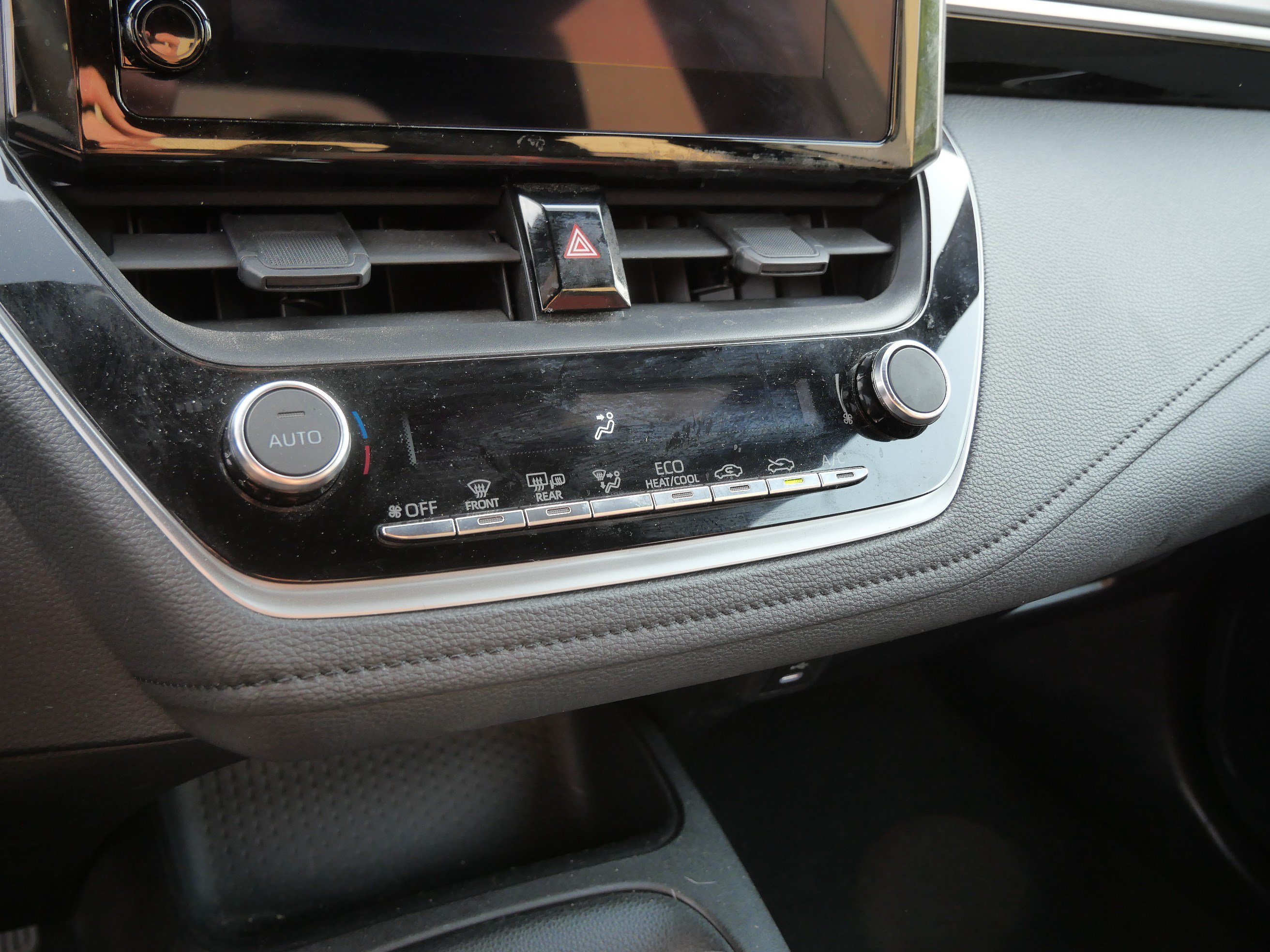 Certified Used 2023 Ice Cap Toyota SE image 24