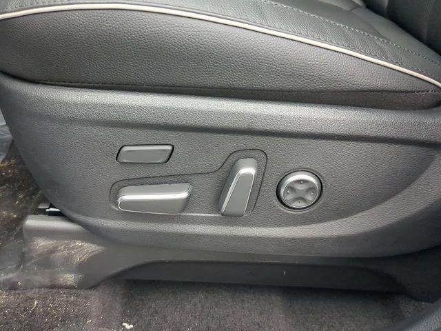 New 2024 Silver Hyundai Limited FWD image 19