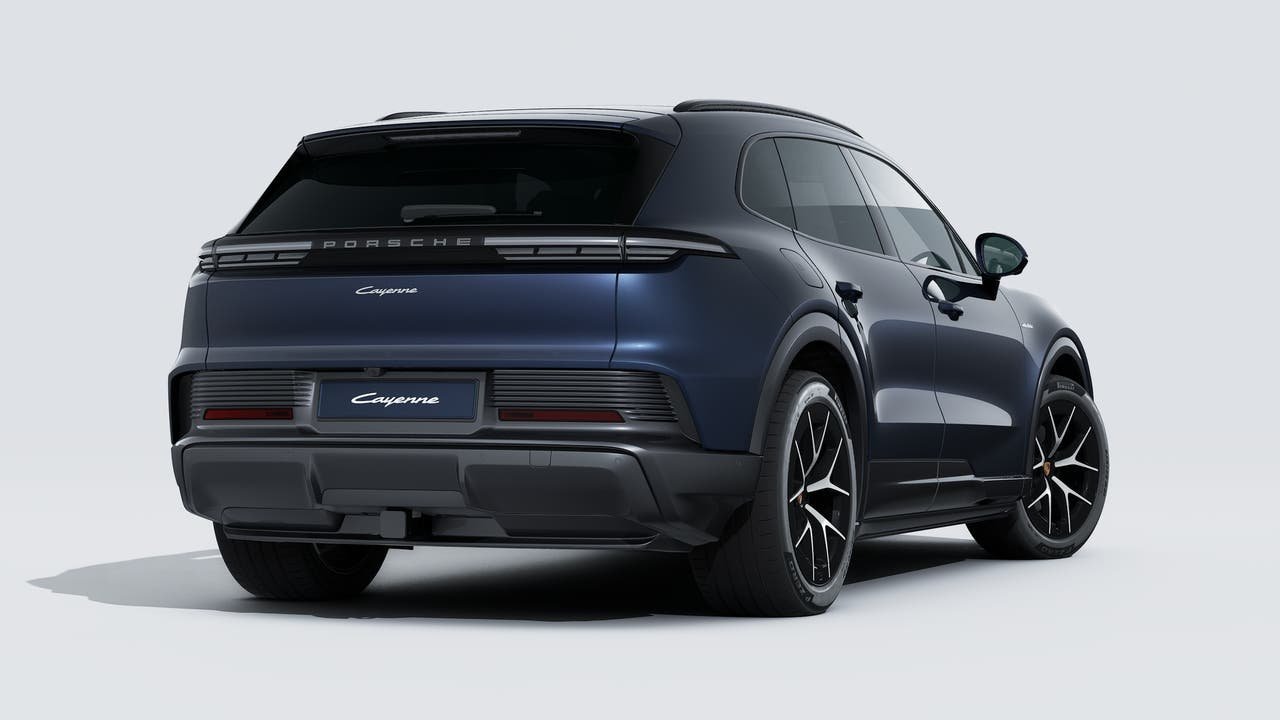 New 2026 Algarve Blue Metallic Porsche  image 9