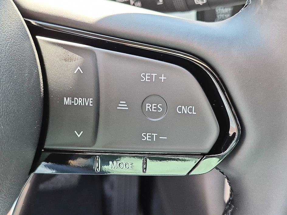 New 2026 Jet Black Mica Mazda 2.5 S Preferred AWD image 17