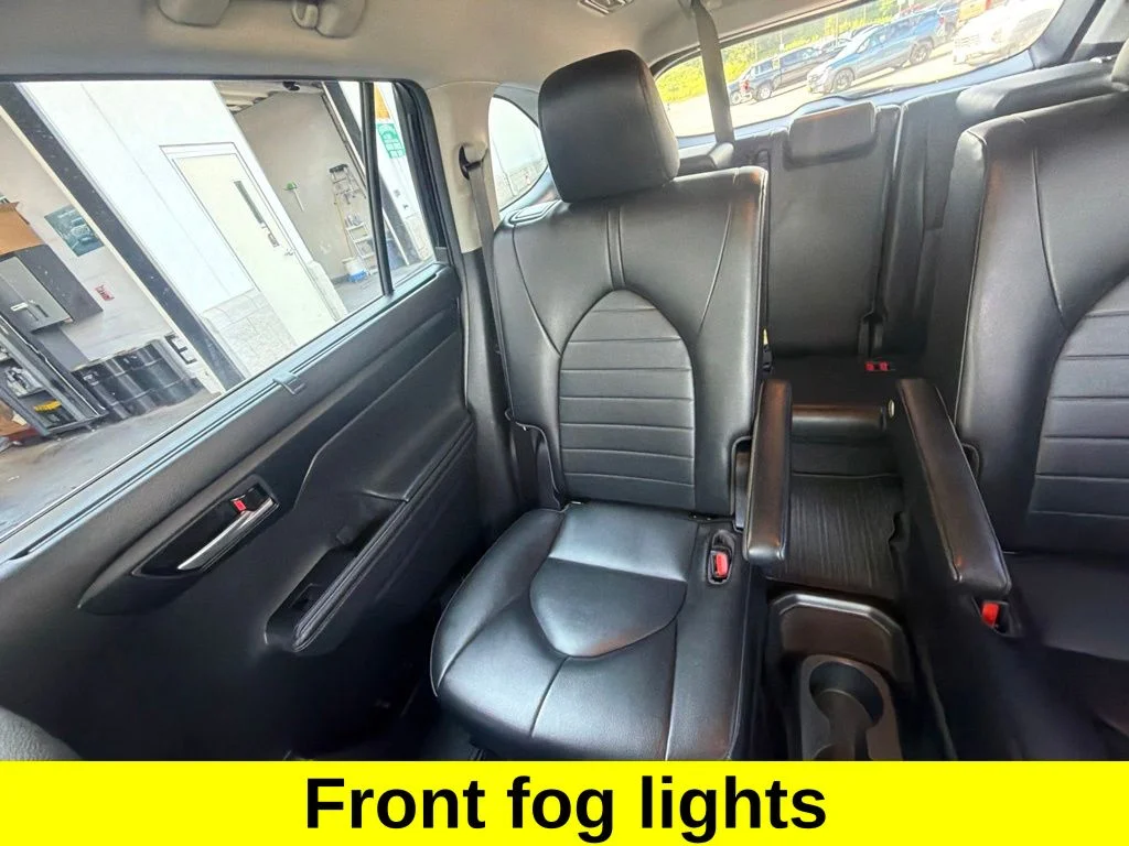Used 2022 Black Toyota XLE image 13