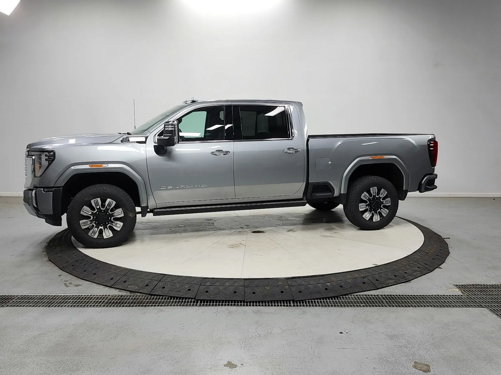 Used 2026 Sterling GMC Denali image 5