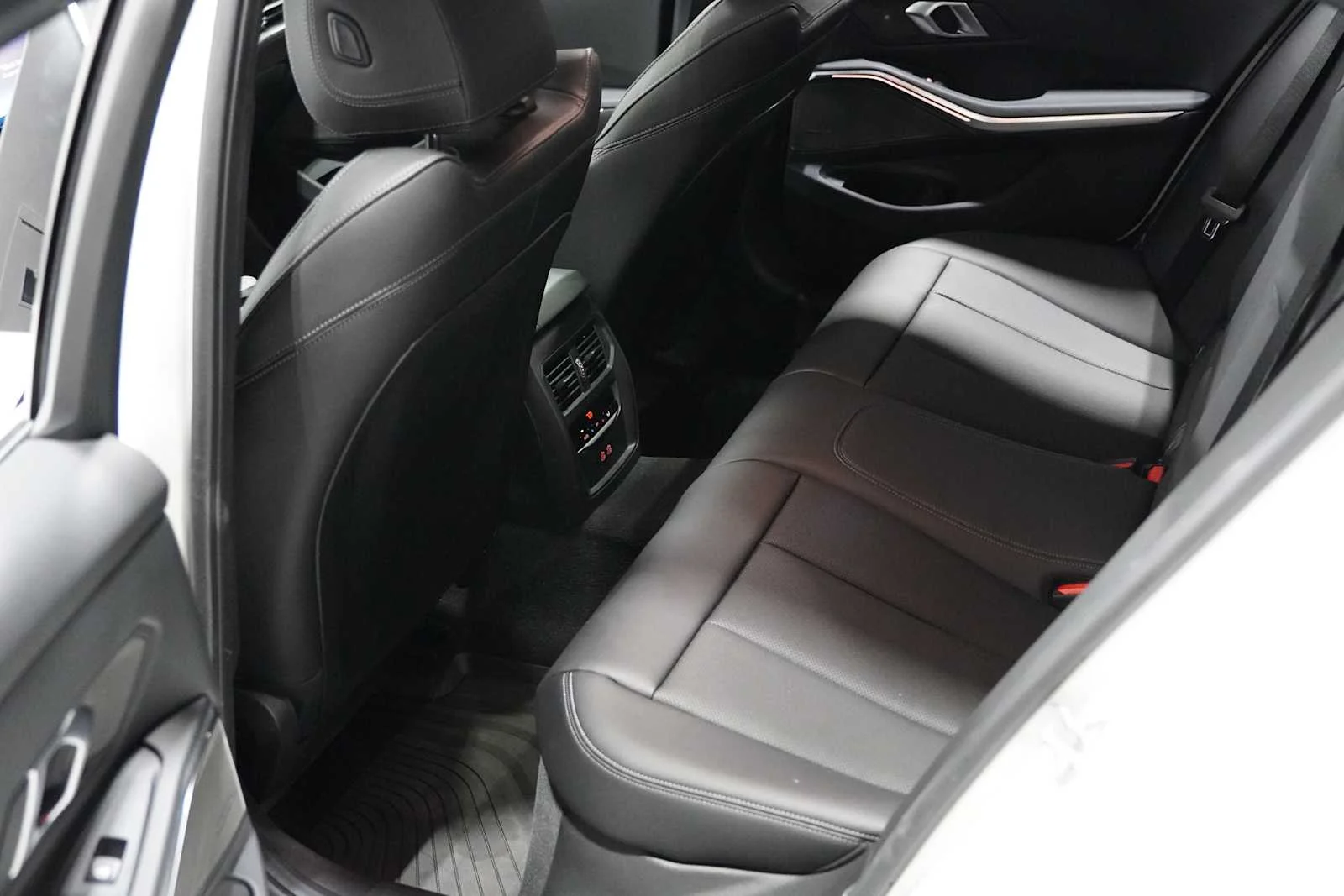 Used 2026 Alpine White BMW 330i NA image 22