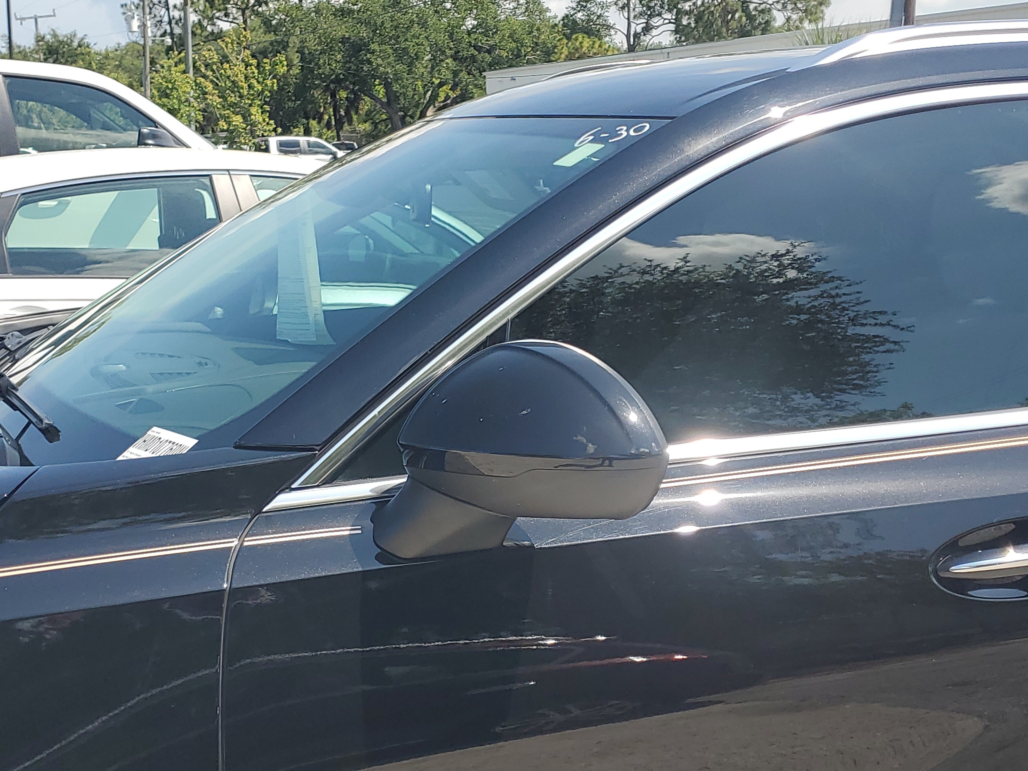 Used 2021 Ebony Twilight Metallic Buick Essence image 5