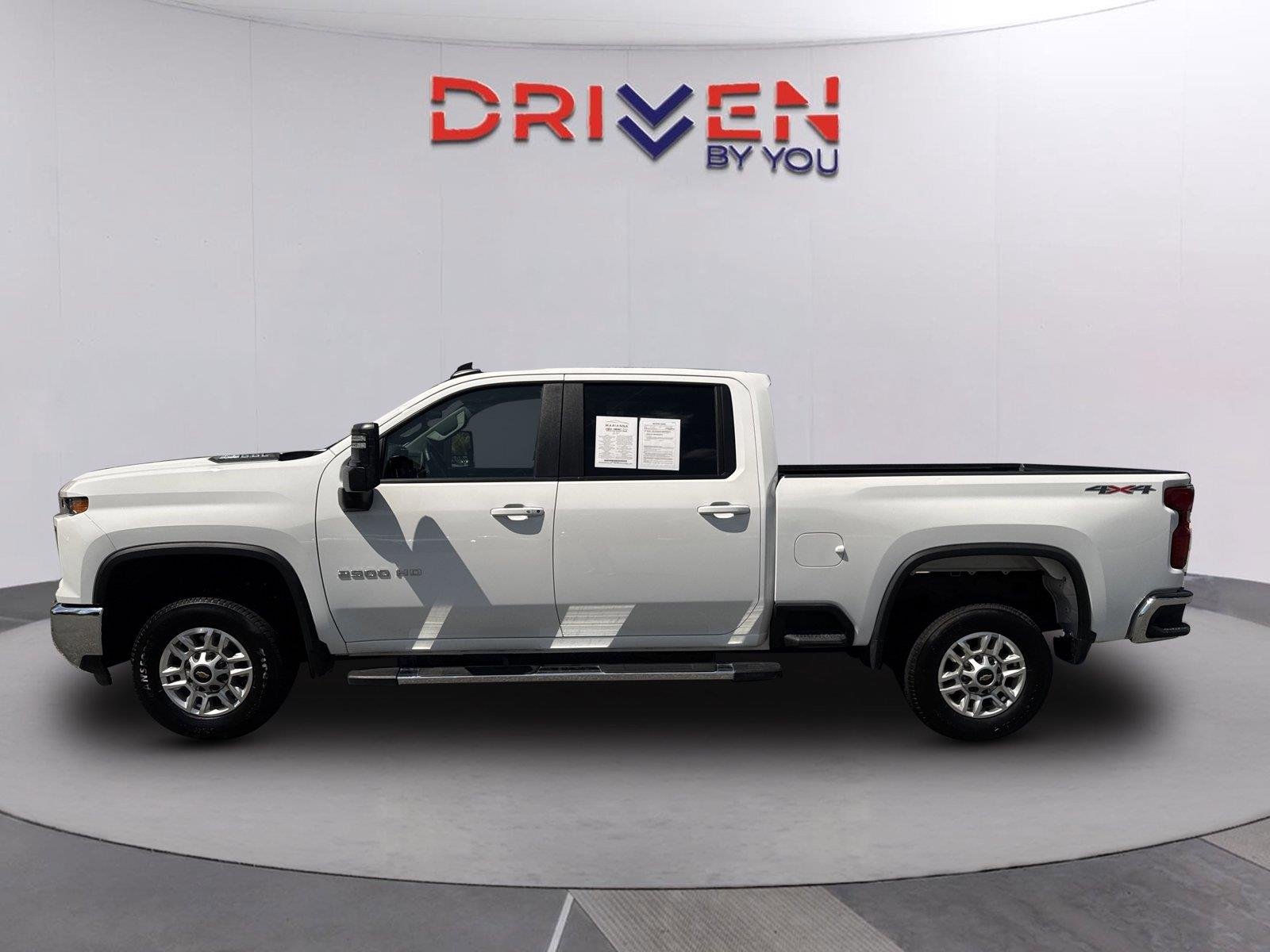 Used 2026 Summit White Chevrolet LT image 6