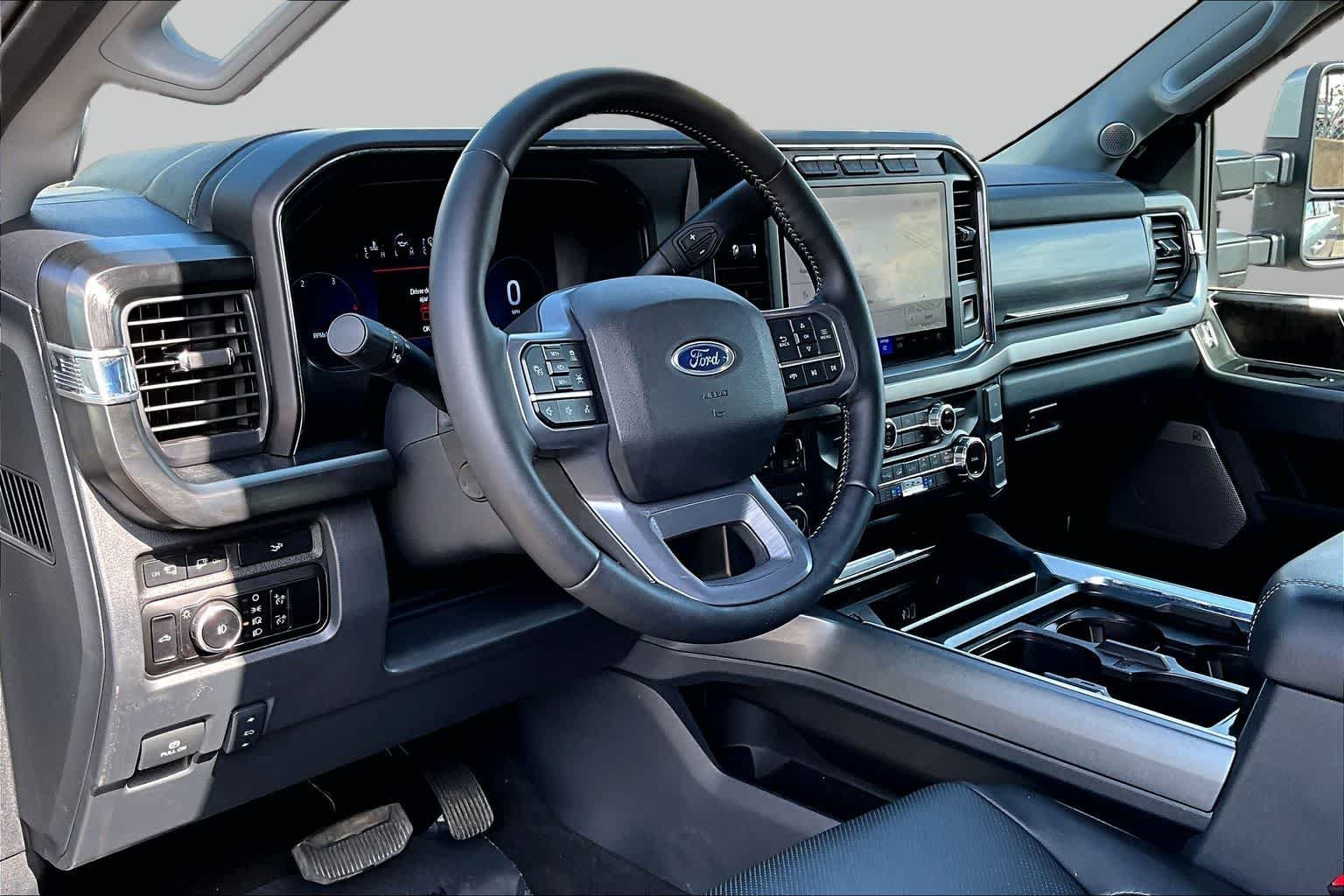 Used 2023 Iconic Silver Metallic Ford LARIAT image 15
