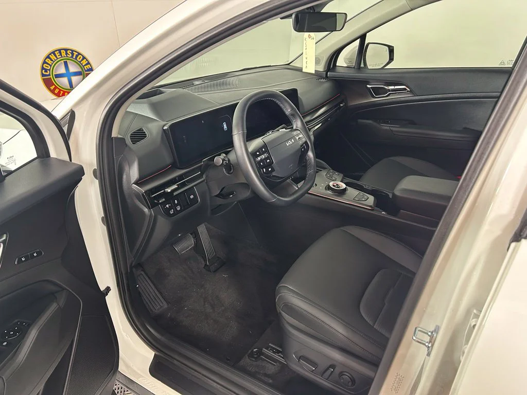 Certified Used 2026 White Kia SX-Prestige image 7