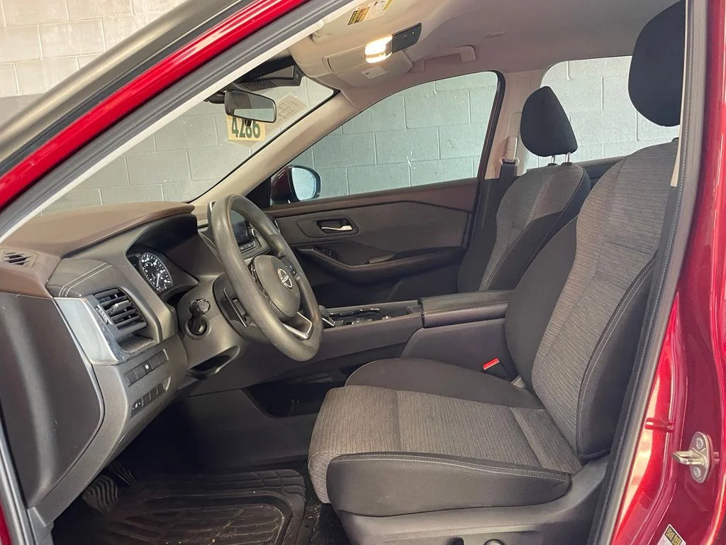 Used 2023 Red Nissan SV image 10